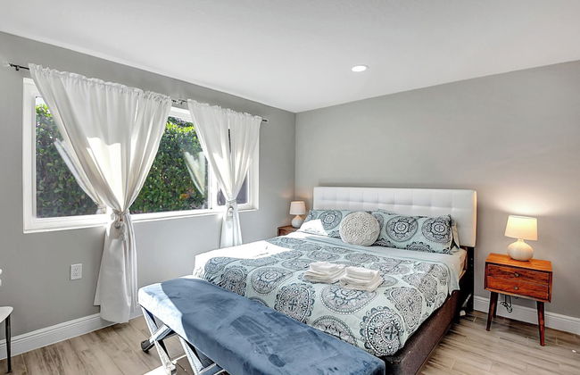 Modern and Updated Delray Beach Escape Sleeps 10! - Photo 8