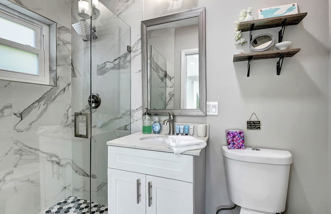 Modern and Updated Delray Beach Escape Sleeps 10! - Photo 32
