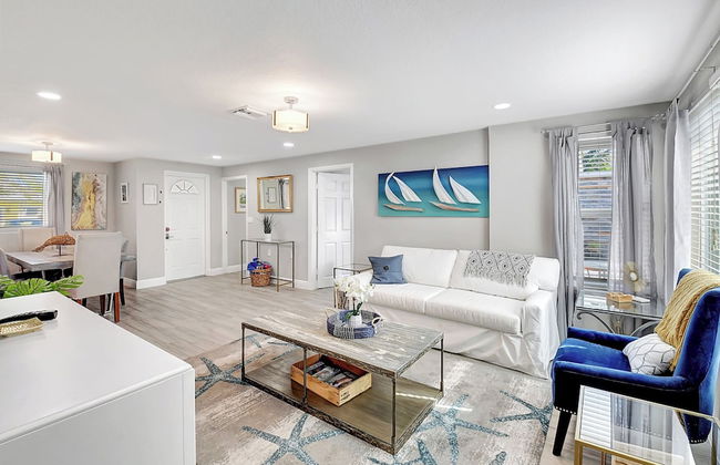 Modern and Updated Delray Beach Escape Sleeps 10! - Photo 29