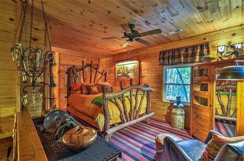 Foto 9 - Celo Cabin w/ Deck in Pisgah National Forest