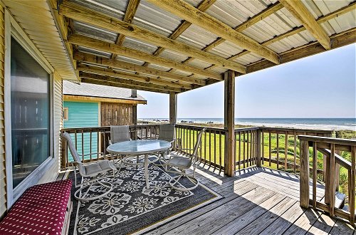 Photo 5 - Galveston Beach House w/ Private Deck & Gulf Views