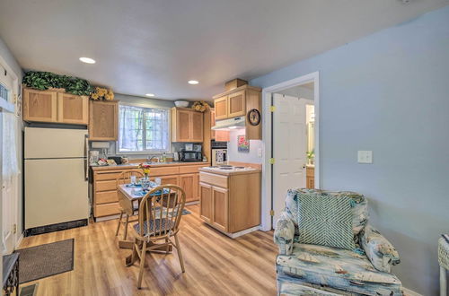 Photo 6 - Cozy Cottage on Flower Farm w/ Baker Creek Views