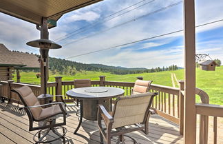 Foto 1 - Cozy Conifer Cabin w/ Mtn Views on 100 Acres