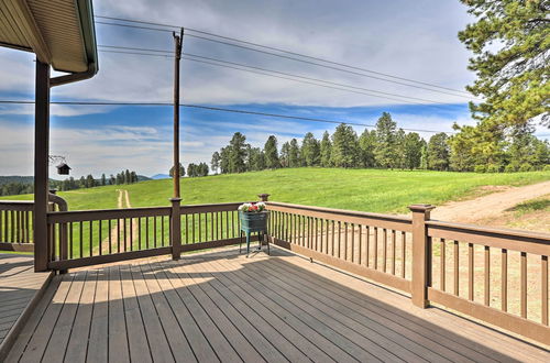 Foto 25 - Cozy Conifer Cabin w/ Mtn Views on 100 Acres