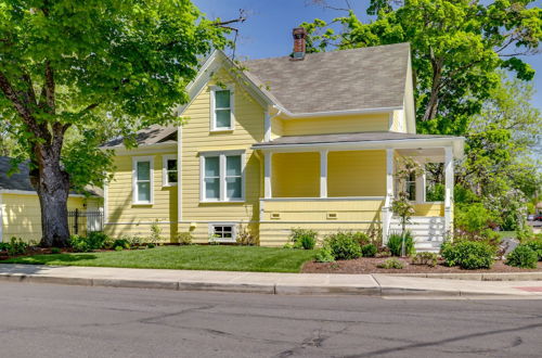 Photo 20 - Historic & Charming Salem Home W/mill Creek Views