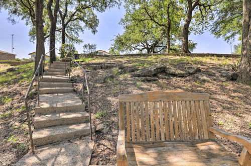 Foto 2 - Granbury Lakefront Escape w/ Boat Dock & Slip