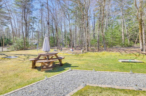 Foto 20 - Rustic Searsport Cabin: Loft + Sunroom on 10 Acres