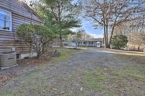 Photo 11 - Hamptons Vacation Rental w/ Seasonal Pool