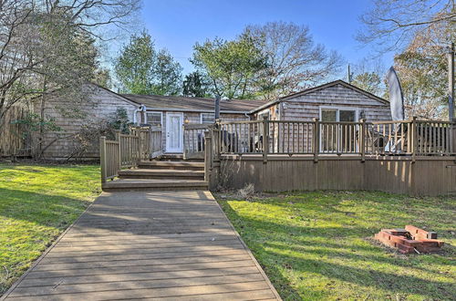 Photo 6 - Hamptons Vacation Rental w/ Seasonal Pool