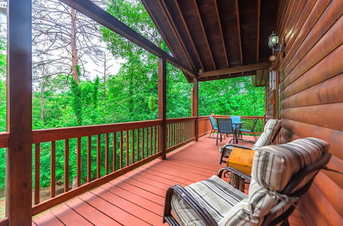 Photo 14 - Ricks Retreat-log Cabin Near Blue Ridge hot tub