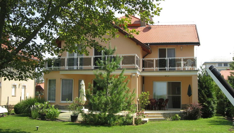 Photo 1 - Sunshine Beach House directly at the lake