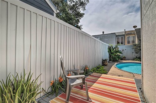 Foto 12 - Charming Montrose Townhome With Private Pool