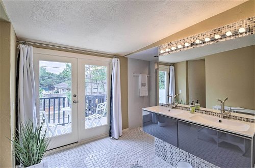 Photo 32 - Charming Montrose Townhome With Private Pool