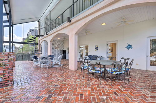 Photo 7 - Elegant Winter Haven Villa w/ Dock & Lanai