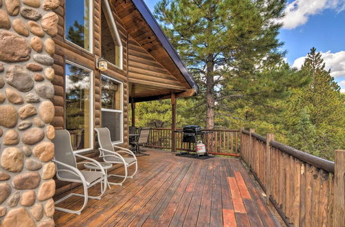 Photo 24 - Gorgeous Alton Cabin w/ Deck + Mountain Views