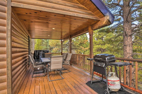 Foto 18 - Gorgeous Alton Cabin w/ Deck + Mountain Views