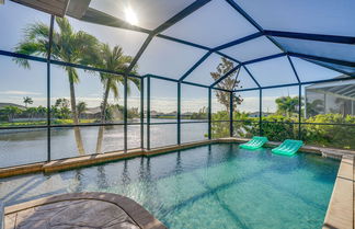 Foto 1 - Luxe Cape Coral Oasis on Canal: Pool & Lanai