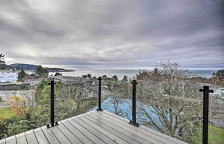 Photo 2 - Scenic Depoe Bay Townhome w/ Deck < 1 Mi to Parks