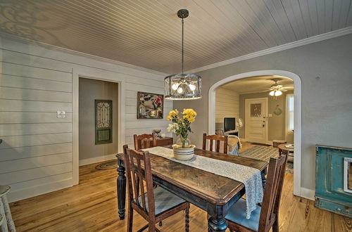 Photo 22 - Cozy Brenham Cottage w/ Private Patio & Yard