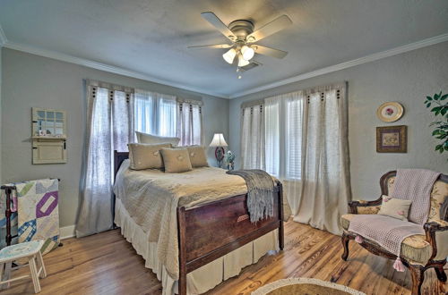 Photo 12 - Cozy Brenham Cottage w/ Private Patio & Yard