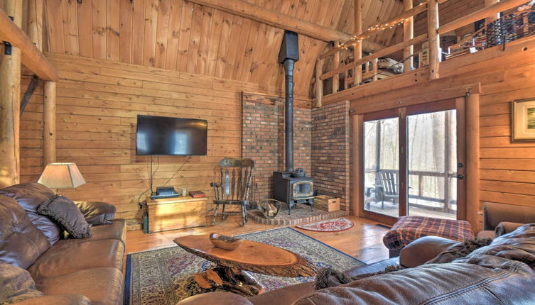 Photo 1 - Rustic Madison 'treehouse' Cabin With Game Room