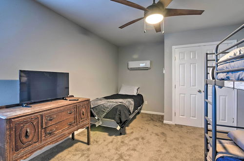 Photo 14 - Convenient Galveston Apartment: 1/2 Mi to Beach