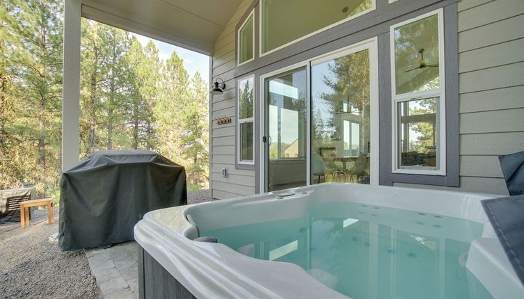 Photo 1 - New Meadows Golf Resort Vacation Rental w/ Hot Tub