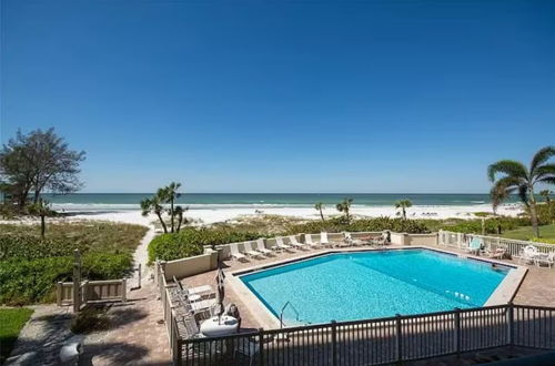 Photo 21 - Siesta Beach Retreat Poolside 2BR Condo