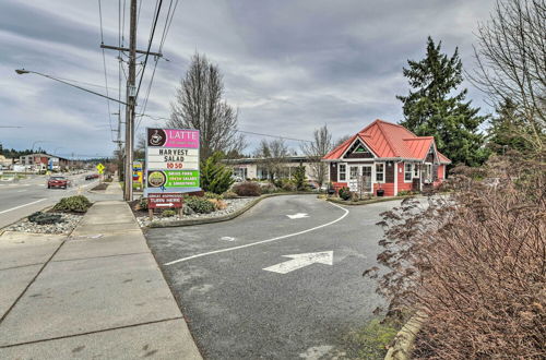 Photo 7 - Cute Cottage w/ Deck Walk 115 Ft to Brewery & Cafe