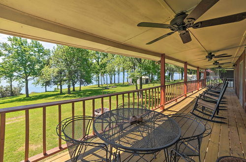 Photo 1 - Waterfront Tennessee Home on Kentucky Lake w/ Deck