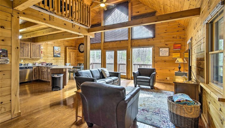 Photo 1 - Cozy Log Home: Centrally Located & Pet Friendly