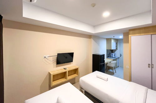 Foto 3 - Comfy Studio Room At De Prima Apartment Medan Apartment