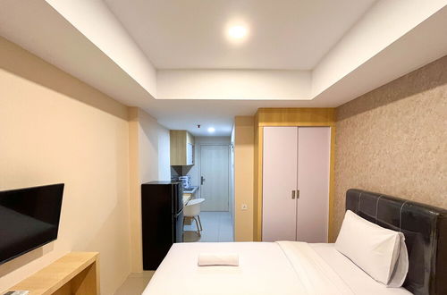 Photo 6 - Minimalist Studio At De Prima Apartment Medan