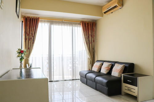 Photo 14 - Elegant And Homey 2Br Puri Garden Apartment