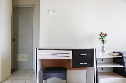 Photo 20 - Elegant And Homey 2Br Puri Garden Apartment
