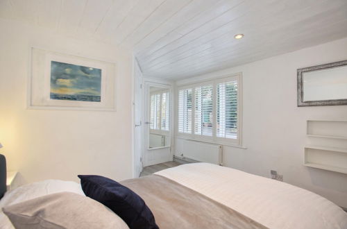 Photo 3 - Fantastic 1BD Hideaway, 2 Minutes to the Sea