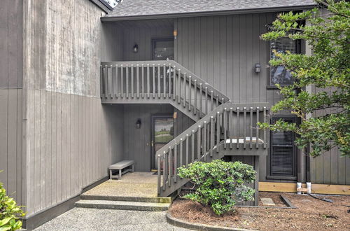 Photo 7 - Quiet Pinehurst Condo With Patio on Golf Course