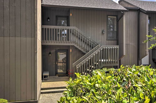 Photo 14 - Quiet Pinehurst Condo With Patio on Golf Course