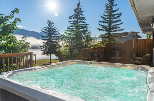 Photo 44 - The Aura No Service Fees Lake View Hot Tub