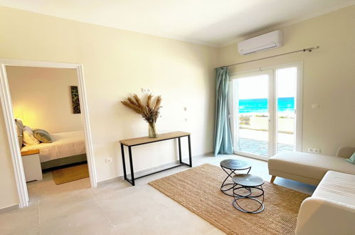 Foto 15 - Beachfront 4-bed Luxury Suite - Agios Gordios, Corfu, Greece