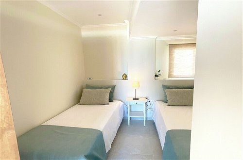 Photo 4 - Beachfront 4-bed Luxury Suite - Agios Gordios, Corfu, Greece