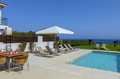 Foto 42 - Protaras Beachfront Villa Pietra