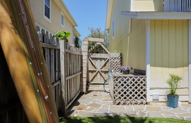Beach Getaway - Photo 17