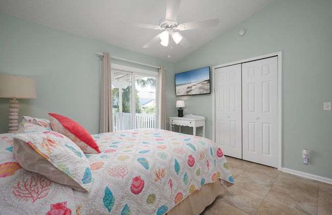 Beach Getaway - Photo 9