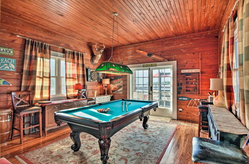 Photo 8 - Lakefront Florida Retreat - Pool Table & Boat Dock