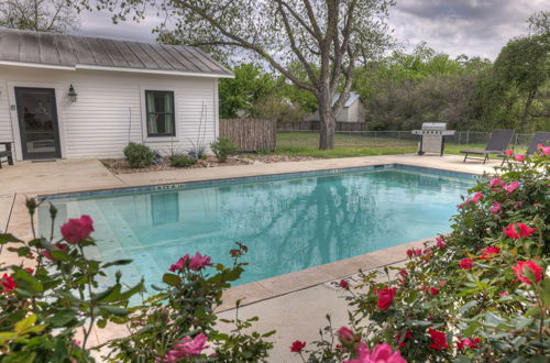 Photo 9 - Schubert Inn Cottage - Pool - Walk to Main St