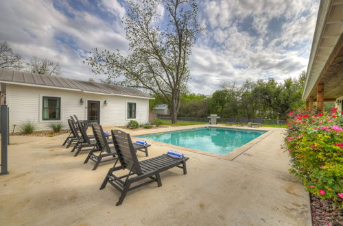 Photo 8 - Schubert Inn Cottage - Pool - Walk to Main St