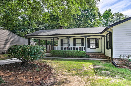 Photo 10 - Modern Lexington Retreat w/ Backyard & Pool