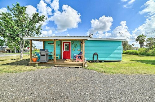 Photo 11 - Vibrant Rockport Cottage w/ Grill ~ Mins to Beach
