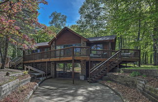 Foto 1 - Waterfront Eagle River Lake Home w/ Boat Dock